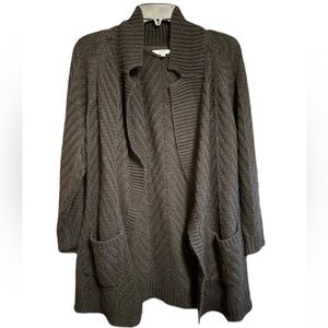 Candie's Cardigan, size medium, gray, 2 pockets